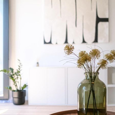 Newly Built Apartment In Vibrant Neighbourhood Прага Екстериор снимка