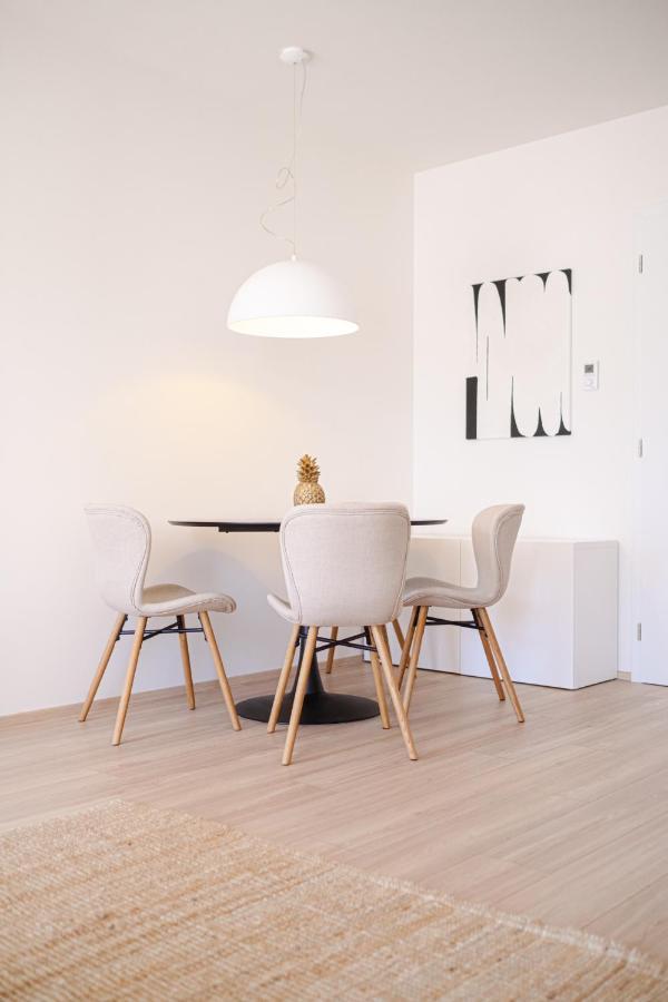 Newly Built Apartment In Vibrant Neighbourhood Прага Екстериор снимка