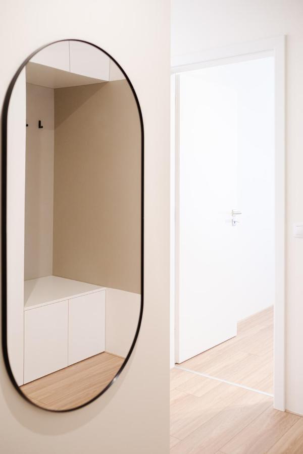 Newly Built Apartment In Vibrant Neighbourhood Прага Екстериор снимка